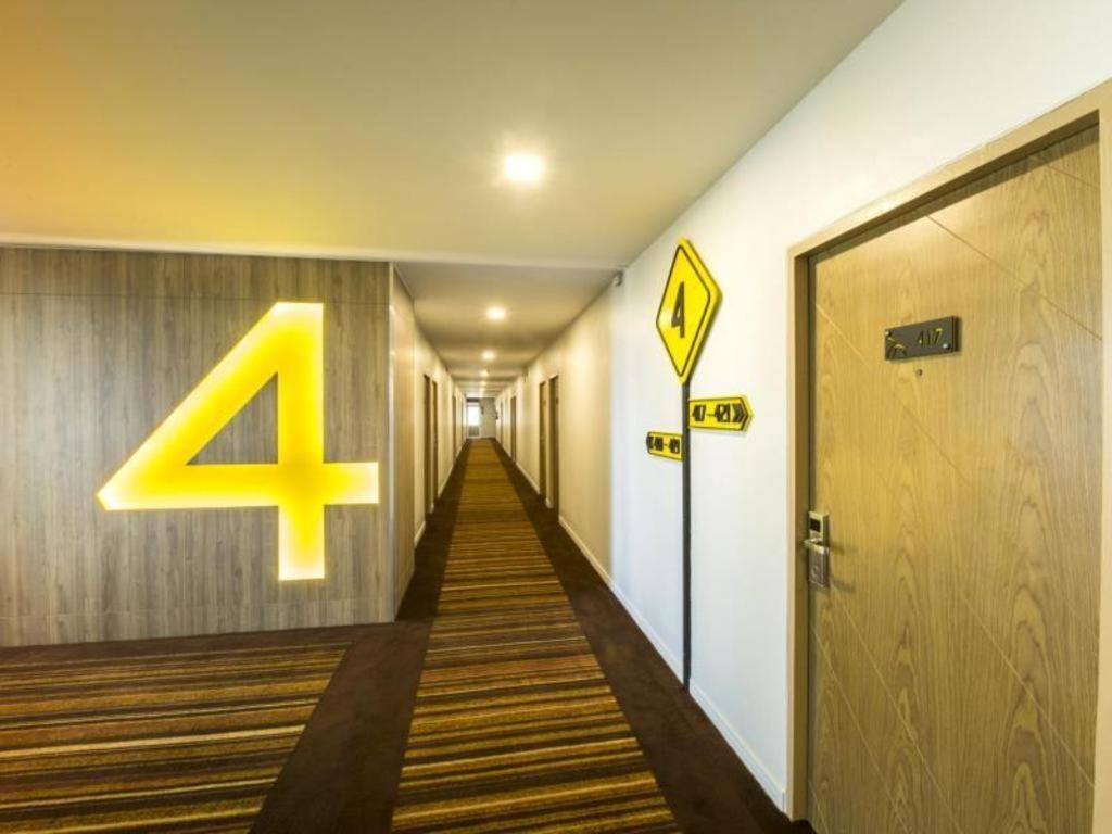 The Circle Hotel Buriram Kültér fotó