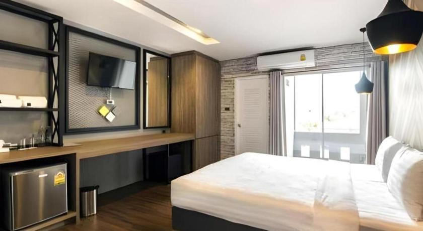 The Circle Hotel Buriram Kültér fotó