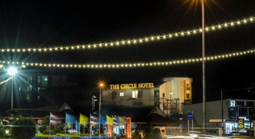The Circle Hotel Buriram Kültér fotó