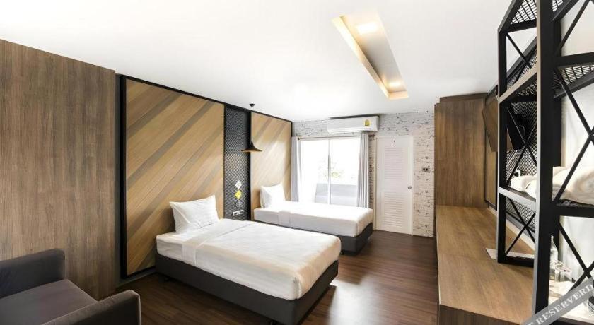 The Circle Hotel Buriram Kültér fotó