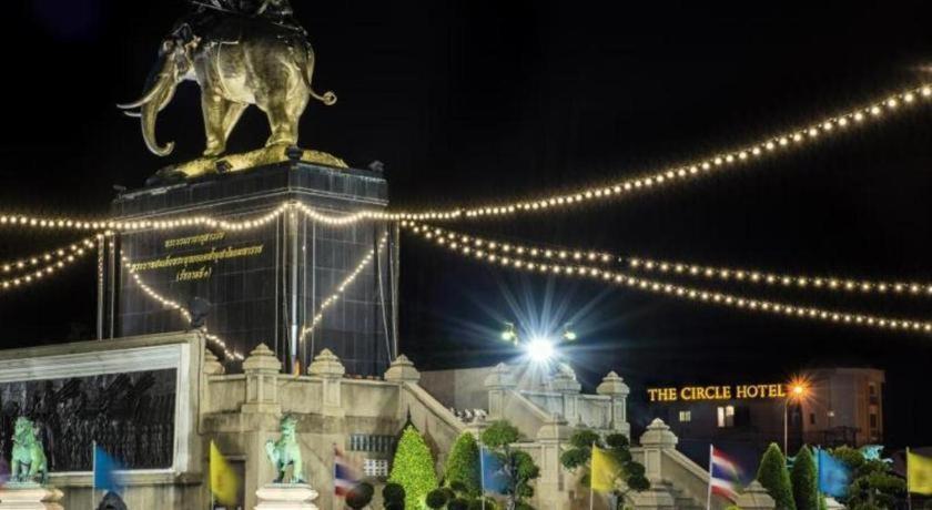 The Circle Hotel Buriram Kültér fotó